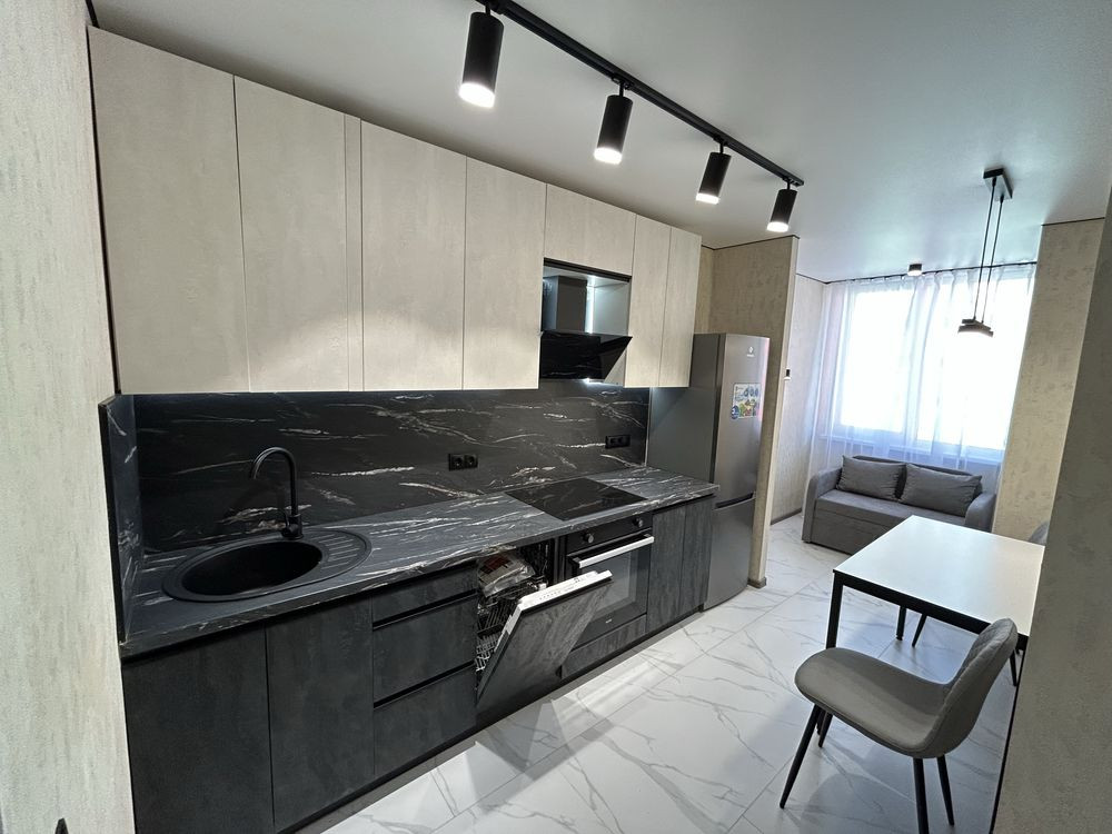 ВЛАСНИК проам евро двушку Василя Симоненка107. 48500$ Бровари - зображення 1