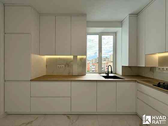 Двокімнатна квартира 68м.кв. з ремонтом. Новобудова, 6 поверх! Ивано-Франковск