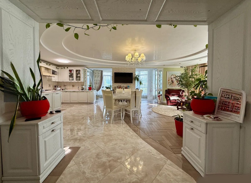 ВІД ВЛАСНИКА!!Простора квартира Калинова слобода Криховцы - изображение 1