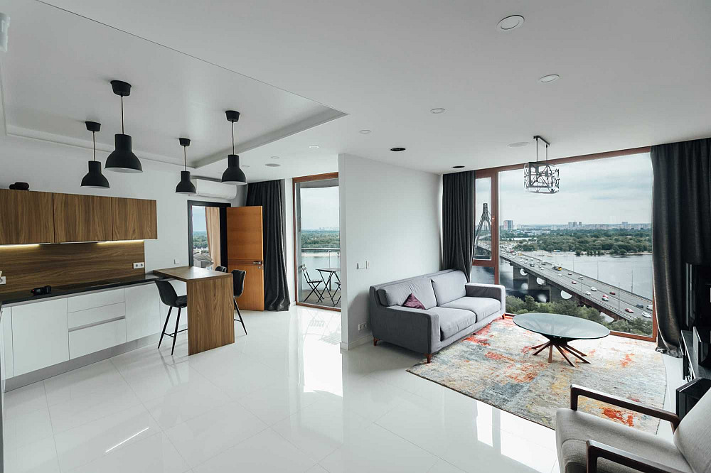 Оренда 3к +салон + балкон - квартира 120кв м. , Володимира Івасюка 2д Киев - изображение 1