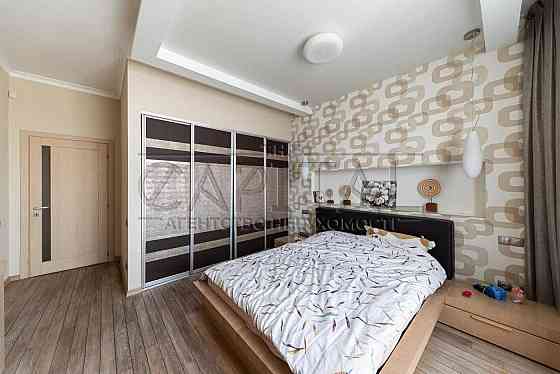 Оренда 3-к Квартира Печерський район, вул. Коновальця Євгена ЖК Творец Киев