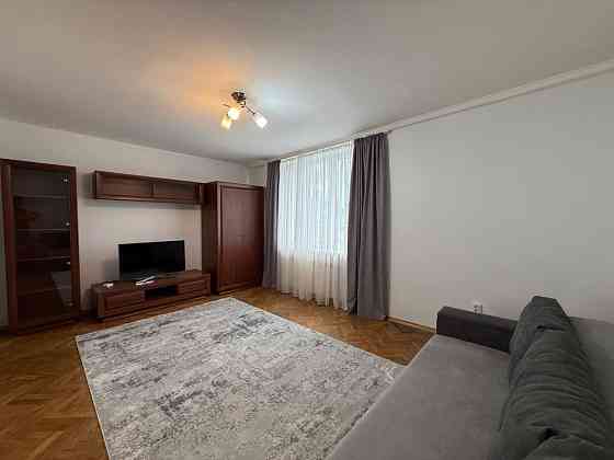 Оренда 2 кім квартири вул. Аральска буля парку Погулянка Львів