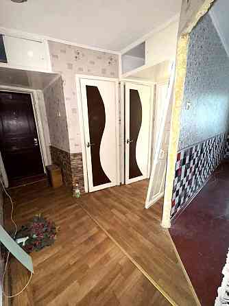 Черёмушки,  2- х ком, средний этаж Одесса