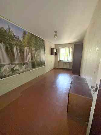 Черёмушки,  2- х ком, средний этаж Одесса