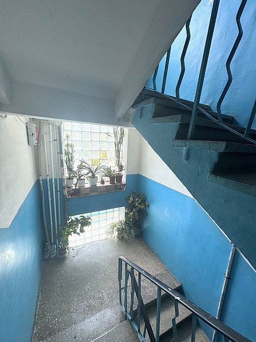 Черёмушки,  2- х ком, средний этаж Одесса - изображение 8