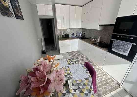 Продається 2 кімнатна квартира, усе залишається. Мінімальний податок Ирпень