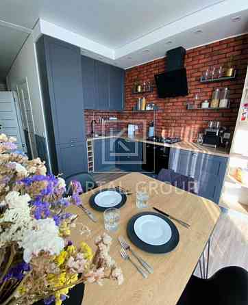 Продам 2 кім. квартиру з видом на Центральний парк Ірпеня. Ирпень