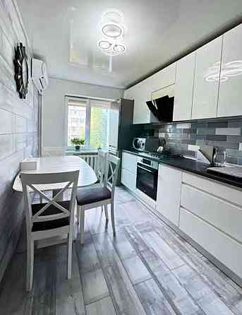 Продам 3к квартиру Лівобережний 1 вул. Терещенківська 18 Днепр