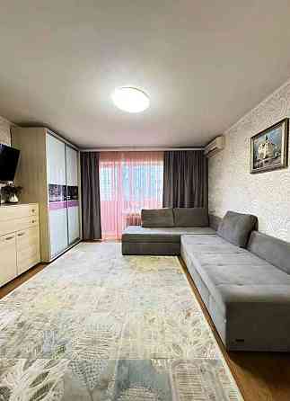 Продам 3к квартиру Лівобережний 1 вул. Терещенківська 18 Днепр