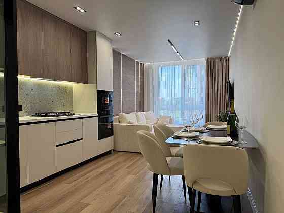 Продаж 2к квартири з дорогим ремонтом в центрі у ЖК Family Plaza Ивано-Франковск