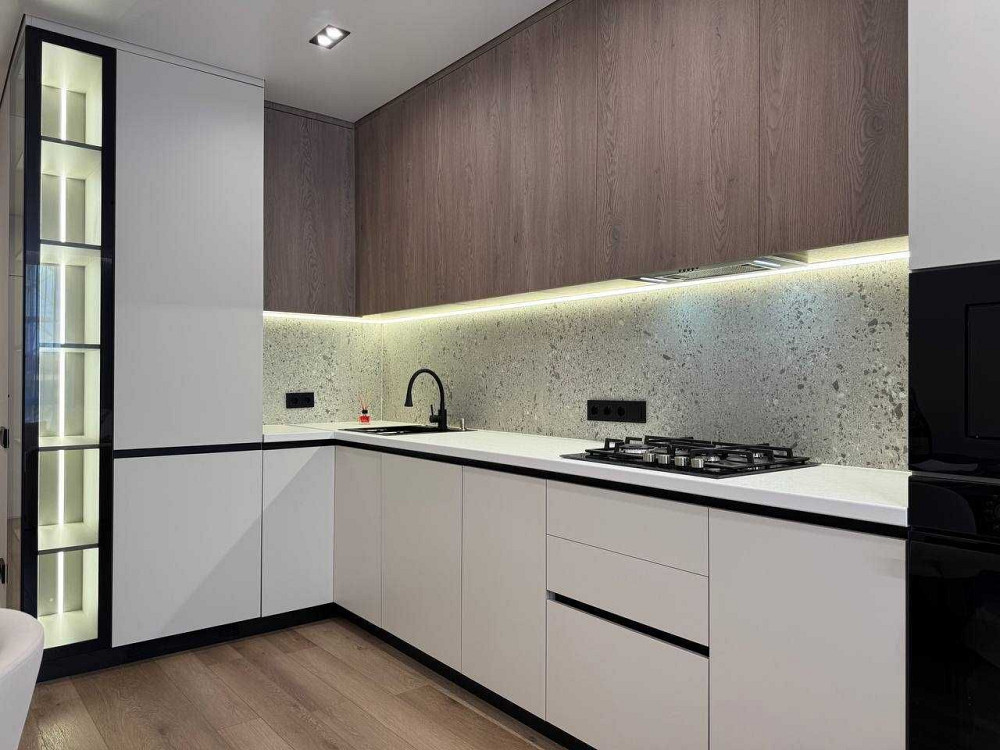 Продаж 2к квартири з дорогим ремонтом в центрі у ЖК Family Plaza Івано-Франківськ - зображення 3