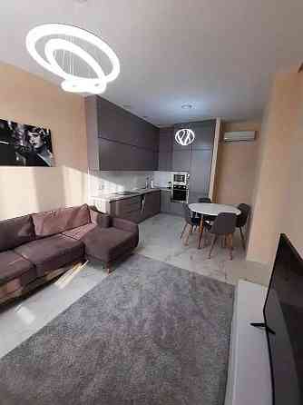 Продаж. Сучасна 2-кімнатна з гардеробом у престижному комплексі Днепр