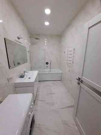 Продаж. Сучасна 2-кімнатна з гардеробом у престижному комплексі Днепр