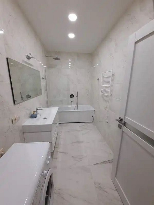 Продаж. Сучасна 2-кімнатна з гардеробом у престижному комплексі Дніпро - зображення 5