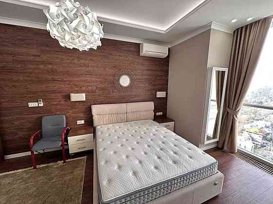 Трикімнатна квартира ЖК 8 Жемчужина Кадорр. Французський бульвар Одесса