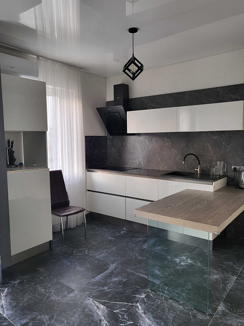 Квартира на 3 кімнати Ужгород - изображение 1