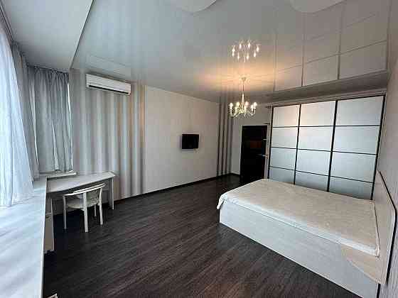 Оренда у ЖК Riverstone, 1-к (2-к) 60м2, Дніпровська наб. 14а, Осокорки Киев