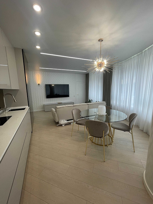 Голосіївське метро, Голосіївський парк, Голосіївський проспект 76, Киев - изображение 5