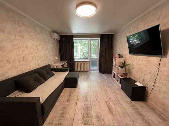 Продам квартиру на Черемушках возле парка Одесса