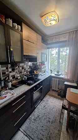 Продам 2 ком Шерстянка Сертификат Чернигов