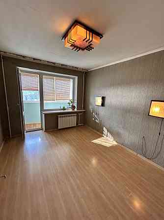 Продам велику 2-х кімнатну квартиру ж/м Сонячний Днепр