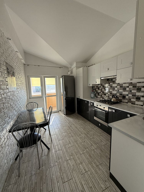 1 кімн.новобудова здана, з ремонтом Чернівці - зображення 5