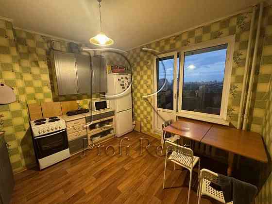 Продаж  просторої 3 кімн.кв. вул., Урлівська/м.Осокорки/Позняки Київ