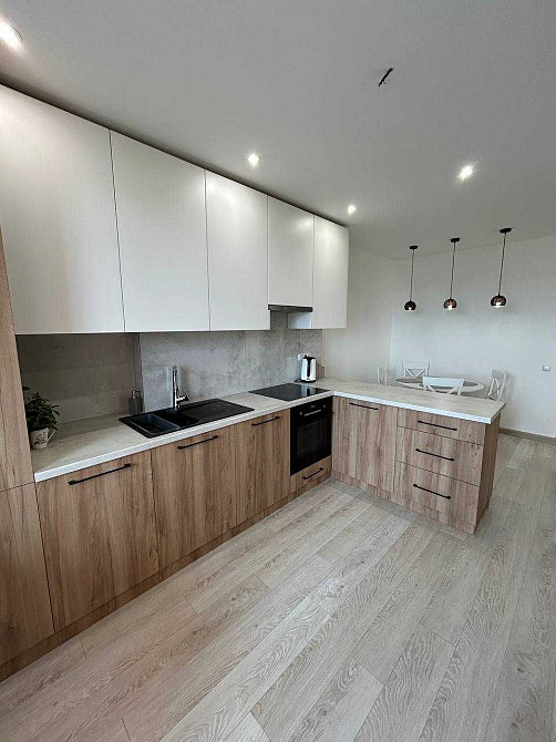 ТЕРМІНОВО Продаж 2 кім квартира новобуд з ремонтом БЛ ЦЕНТР Залізнична Львов - изображение 1