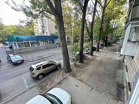 Продам 2к квартиру ул. Героев Крут Фурманова Нагорка парк Шевченко Днепр