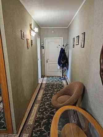 Продам просторную 2к в кирпичном доме на Левобережном Днепр