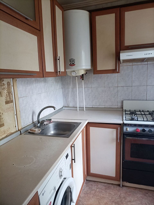 Продам двокімнатну квартиру
на другому поверсі Запорожье - изображение 1