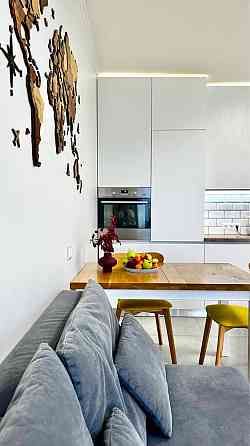 Продаж 1к (євродвушка) 57м2 з кухнею 25м2 м Академмістечко ТРЦ Лавіна Київ