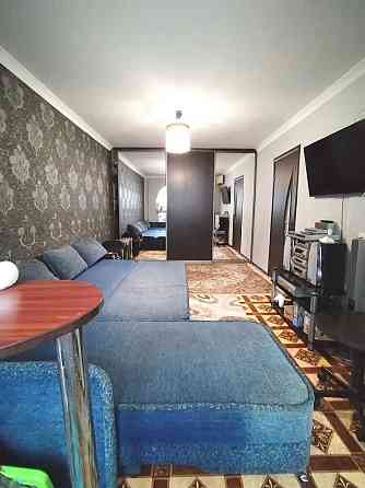 Продам 3кім квартиру  12 квартал Днепр