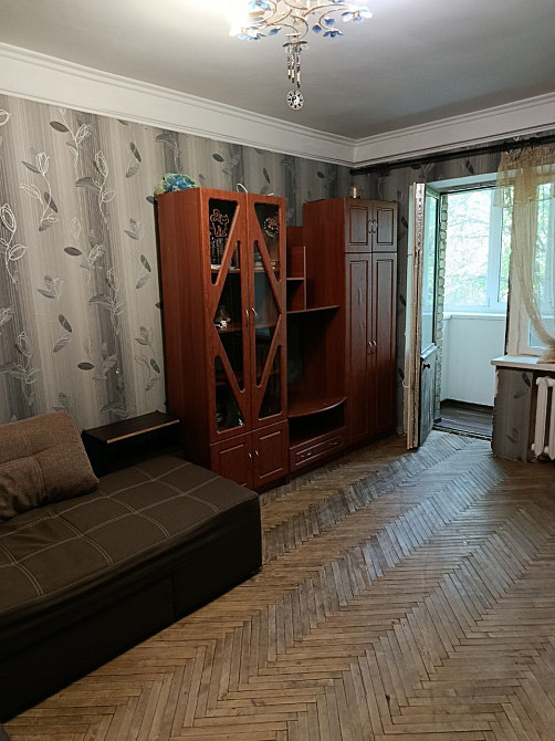 Продаж 3 кімнатної квартири з мінімальним оформленням. Київ - зображення 1