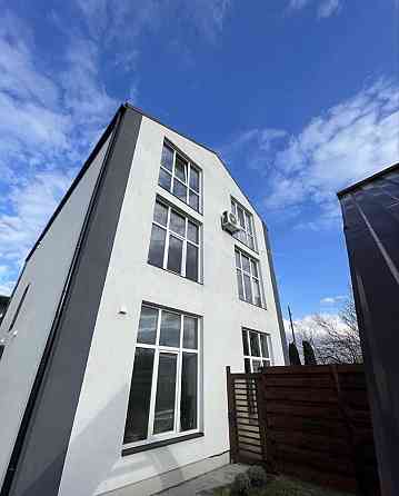 Продаж 1-ї кв,провулок Луговий 13-б,мікрорайон Бортничі. Ціна 15700$ Київ