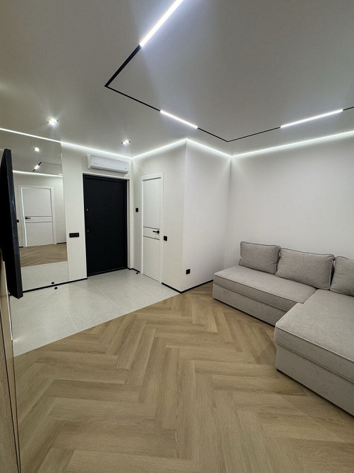 Розкішна квартира у центрі міста, вид на Ратушу Івано-Франківськ - зображення 1