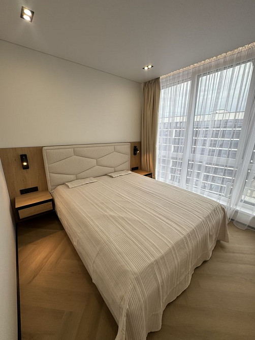 Розкішна квартира у центрі міста, вид на Ратушу Івано-Франківськ - зображення 8