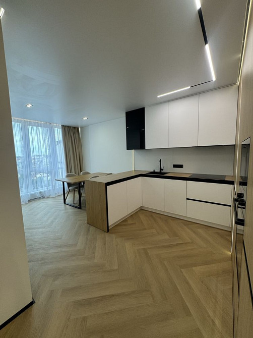 Розкішна квартира у центрі міста, вид на Ратушу Івано-Франківськ - зображення 6