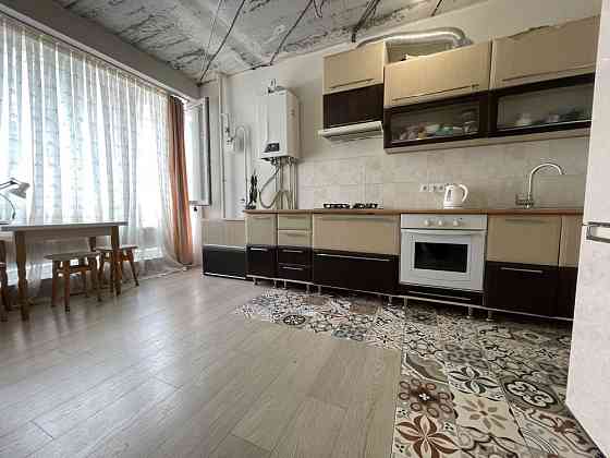 Простора однокімнатна квартира з ремонтом Ирпень