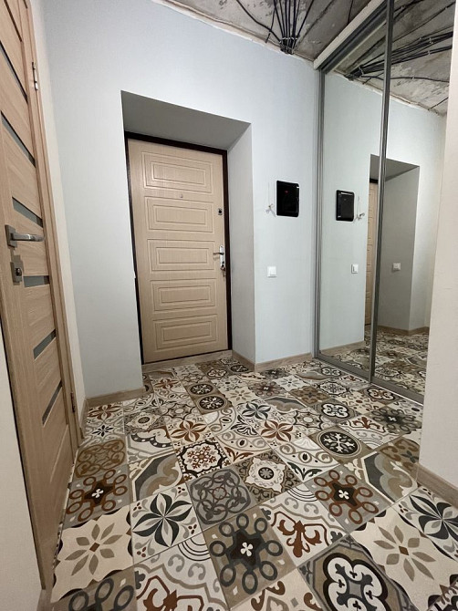 Простора однокімнатна квартира з ремонтом Ирпень - изображение 4