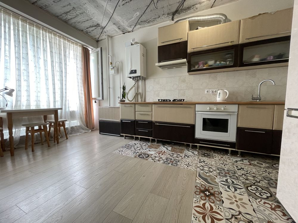 Простора однокімнатна квартира з ремонтом Ирпень - изображение 1