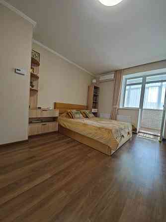 Продажа, ЖК Счастливый / Щасливий, Квартира с гаражом и кладовкой! Днепр