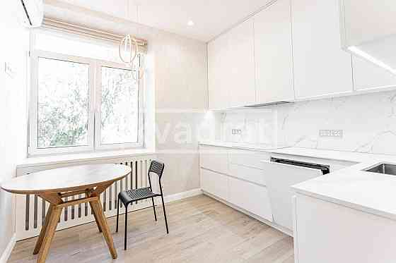 Оренда 2к квартири 63м2 вул. Лейпцизька 6 Печерський район центр Київ Киев