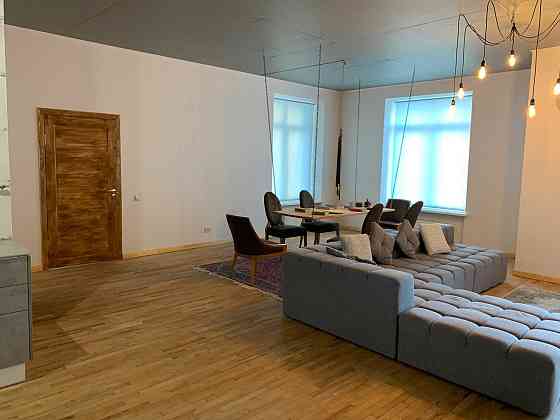 Дизайнерська 2к, 88 м2 Алматинська 37Б Киев