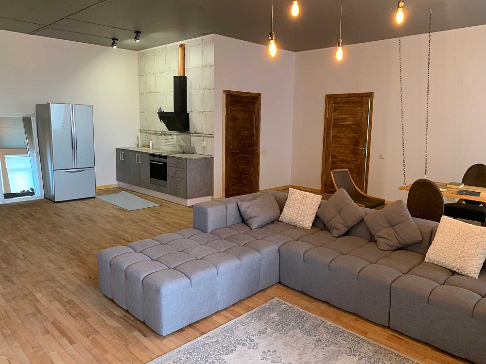 Дизайнерська 2к, 88 м2 Алматинська 37Б Киев - изображение 1