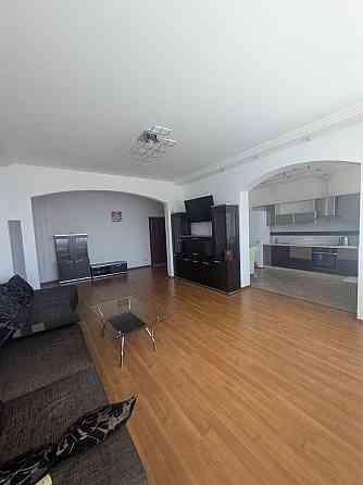 Метро Лівобережна,оренда 2к,ЖК Микільский Град. Киев