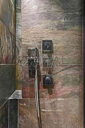 Велика 2 кімнатна 90м2 в ЖК Новопечерські Липки Киев