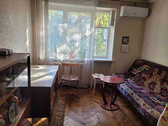 Продам 2к Святошинський р-н вул Василя Кучера буд 6 Київ