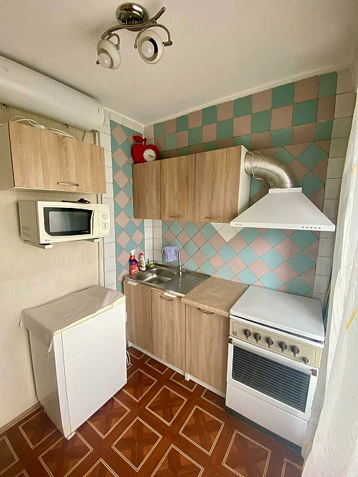 Здам 1кім.кв. по вул. Ореста Левицького 18( Курчатова), м. Лісова Киев - изображение 1