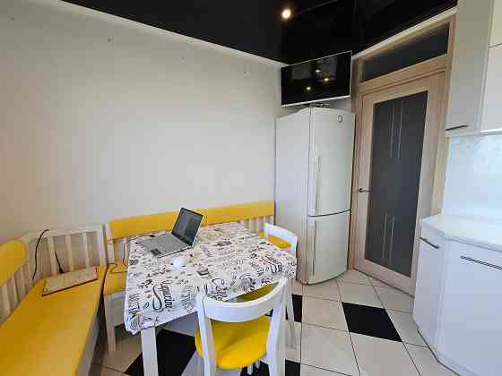 Трёхкомнатная квартира с ремонтом по ул. Владимира Великого Кривой Рог